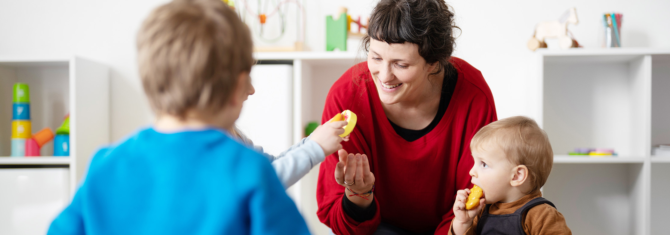 Bild von Mutter mit ihren Kindern